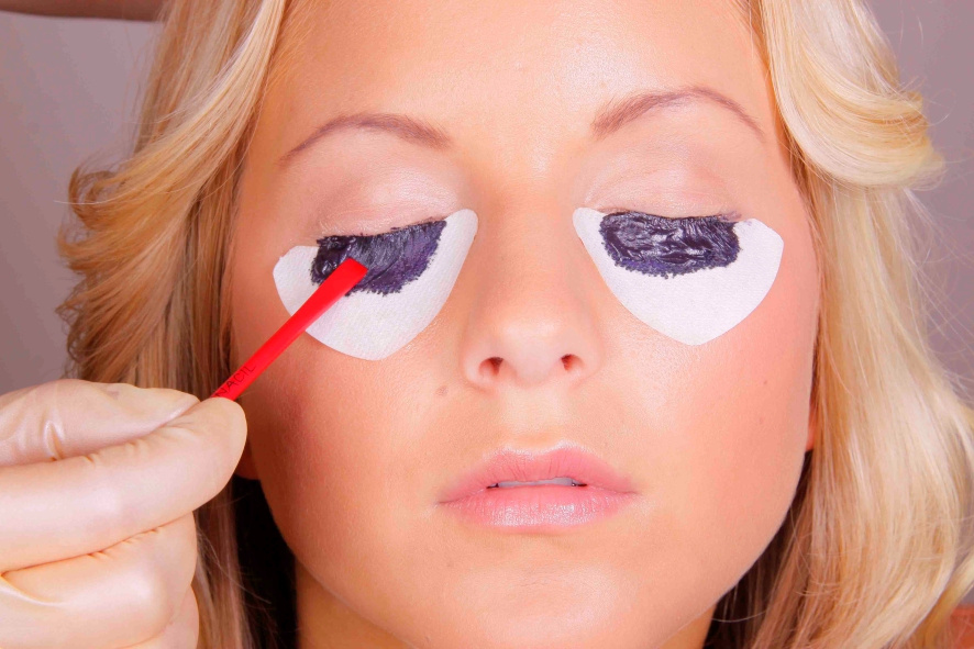 Lash Tinting with BINACIL - Step 8 Lash Tinting with BINACIL - Step 8