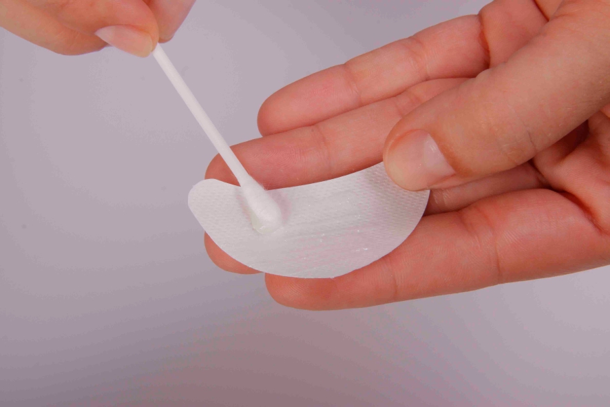 Vopsirea genelor cu BINACIL Pasul 3 Vopsirea genelor cu BINACIL Pasul 3